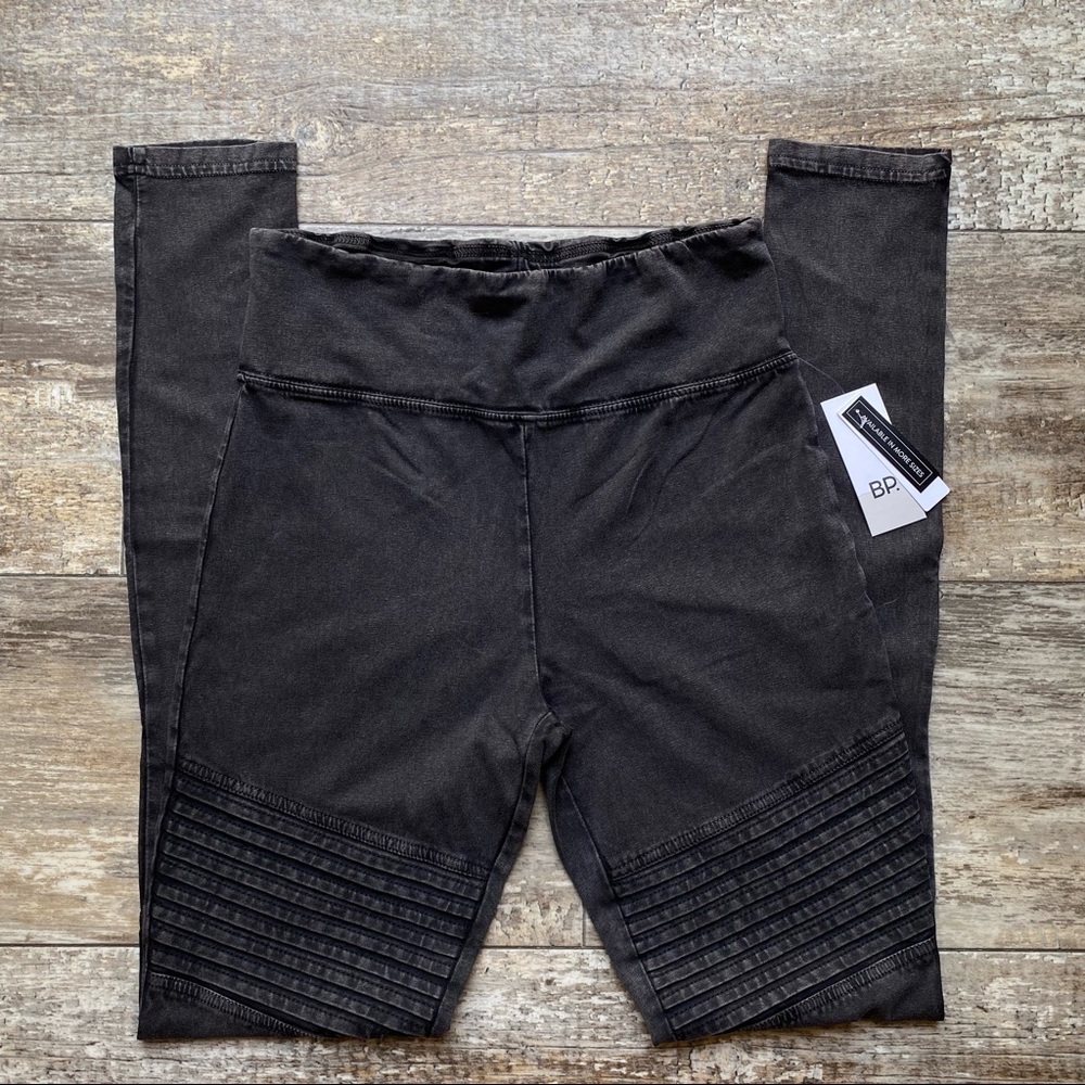 BP Washed Moto Leggings - Picture 2 of 11